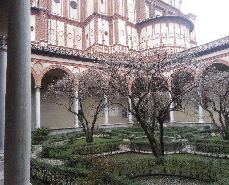 Milan and Day Trips to Lakes and Art Cities